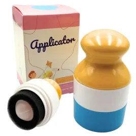 aplikator-kremu-do-opalania-uv-na-plaze-w-kulce-gabka-bez-brudzenia-rak