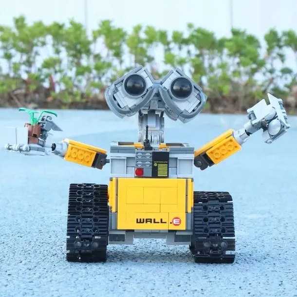 klocki-robot-wall-e-konstrukcyjne-687-el