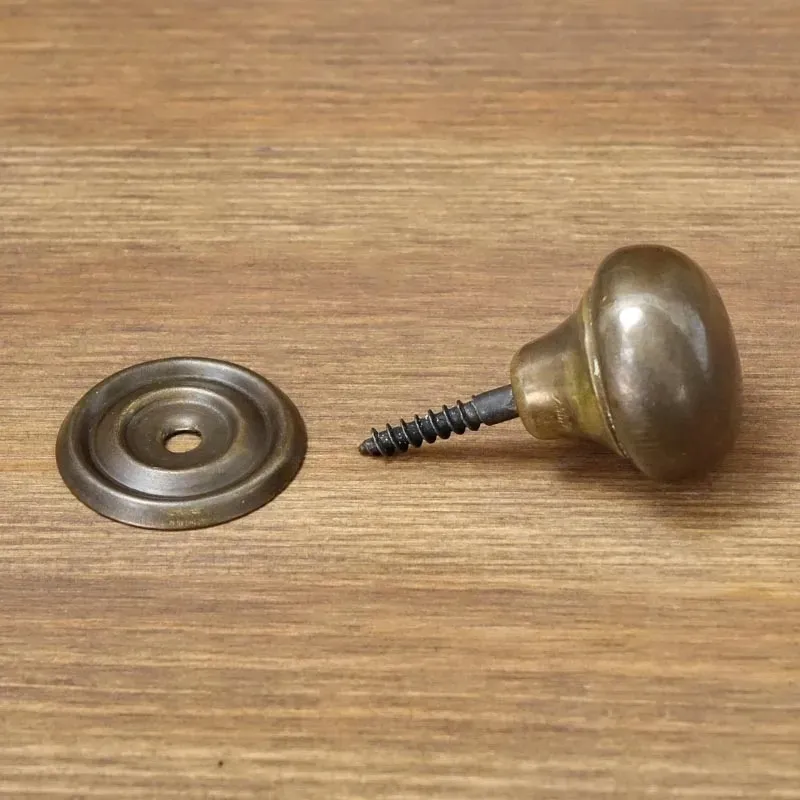galka-meblowa-bruna-32-mm