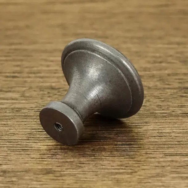 galka-meblowa-tulipan-szerokosc-produktu-3-2-cm