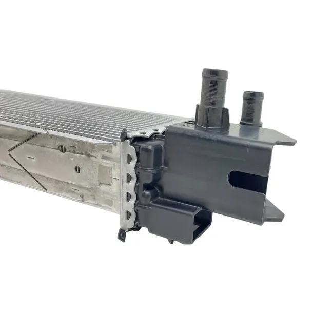 oe-chlodnica-intercooler-trafic-iii-talento-2-0dci-wersja-europejska