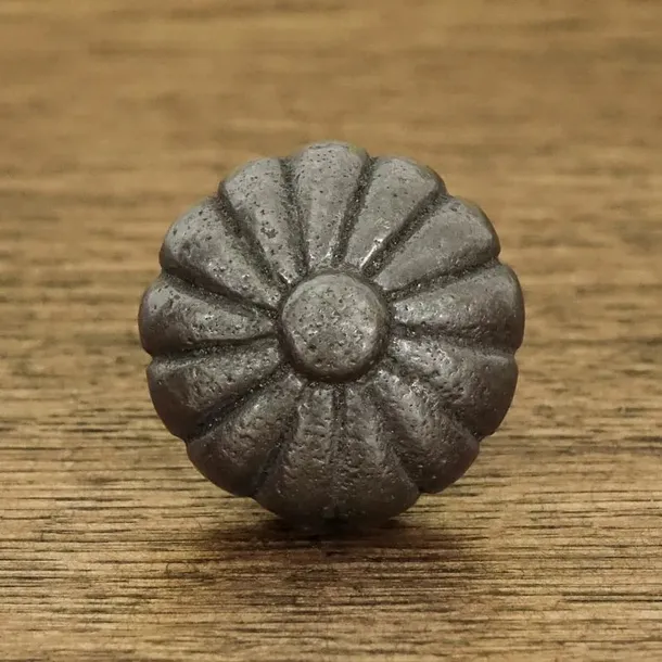 galka-meblowa-prazek-wysokosc-produktu-3-5-cm