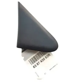 oryg-mocowanie-zaslepka-trojkat-blotnia-prawy-przod-dacia-logan-dokker