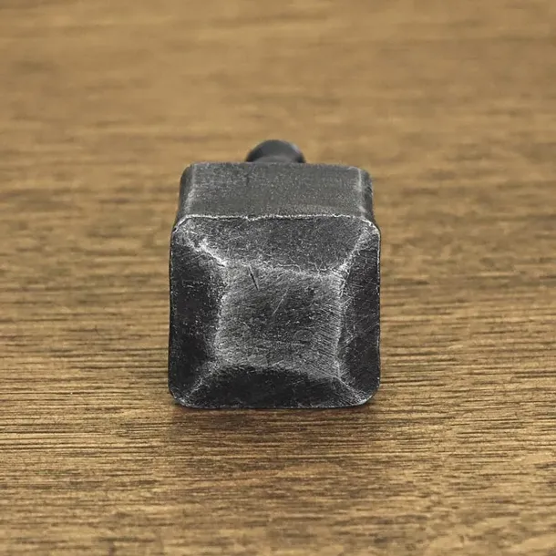 galka-meblowa-nero-wysokosc-produktu-2-6-cm