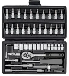 nasadki-zestaw-kluczy-nasadowych-bity-grzechotka