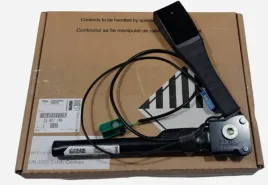 nowy-oryg-prawy-napinacz-dopinacz-13427749-pasa-bezpieczenstwa-corsa-e-15-