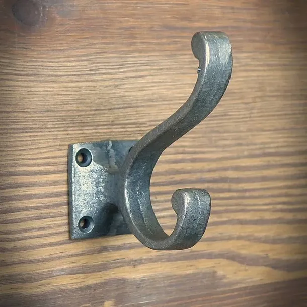 hak-wieszakowy-spirala-material-metal