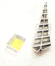 oryg-kratka-wlot-powietrza-grill-blotnika-lewy-przod-renault-clio-iii-rs