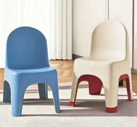 krzeselko-dla-dziecka-plastikowe-krzeslo-dzieciece-niebieskie-z-oparciem