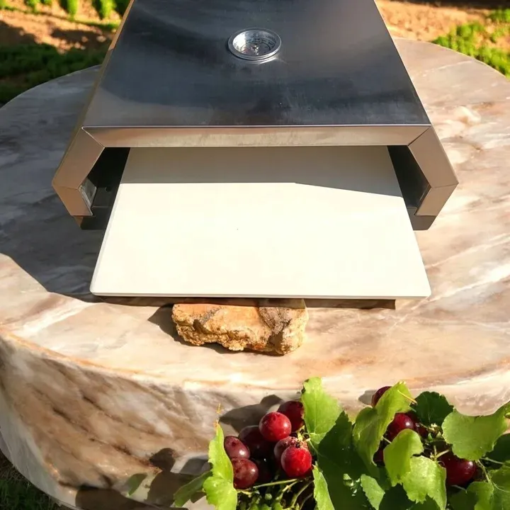 piec-do-pizzy-na-grill