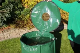 beczka-zbiornik-250l-wode-z-rynny-deszczowke-skladany-pojemnik-deszczowka