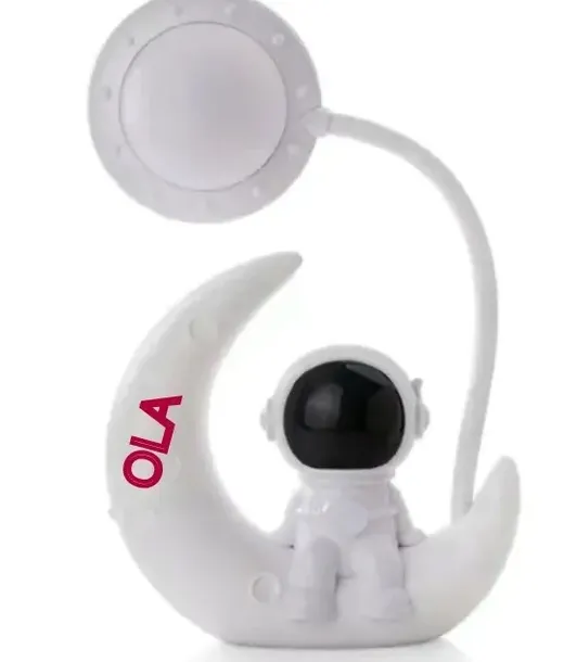 lampka-nocna-dla-dzieci-usb-led-astronauta-biurkowa-do-pokoju-dziecka-kolekcja-biurkowa