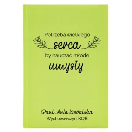 kalendarz-a5-2026-seledynowy-dla-nauczyciela-potrzeba-wielkiego-serca-wz