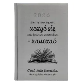kalendarz-ksiazkowy-a5-2026-srebrny-dla-nauczyciela-zacna-rzecza-jest-uczyc