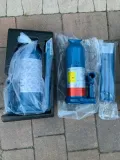 podnosnik-hydrauliczny-carcommerce-61788-marka-carcommerce