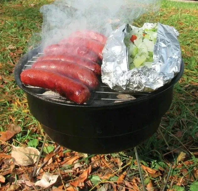 grill-weglowy-gotel-25-x-25-cm-cechy-dodatkowe-popielnik