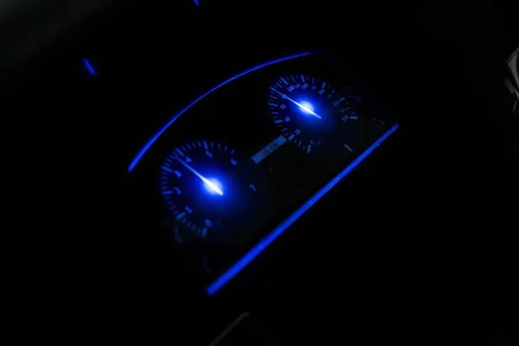 samochod-ramiz-czerwony-marka-ramiz-dlugosc-pojazdu-135-cm