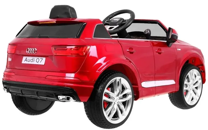 samochod-audi-czerwony-kolor-czerwony