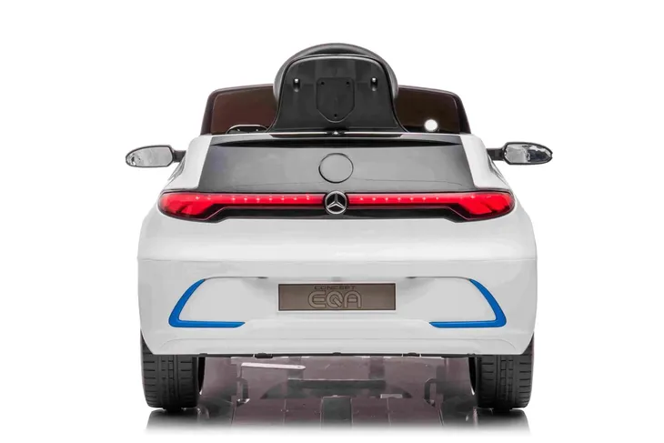 samochod-ramiz-bialy-wiek-dziecka-3-lata