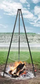 grill-weglowy-wiszacy-na-trojnogu-palenisko-lund-chromowany-ruszt-46cm