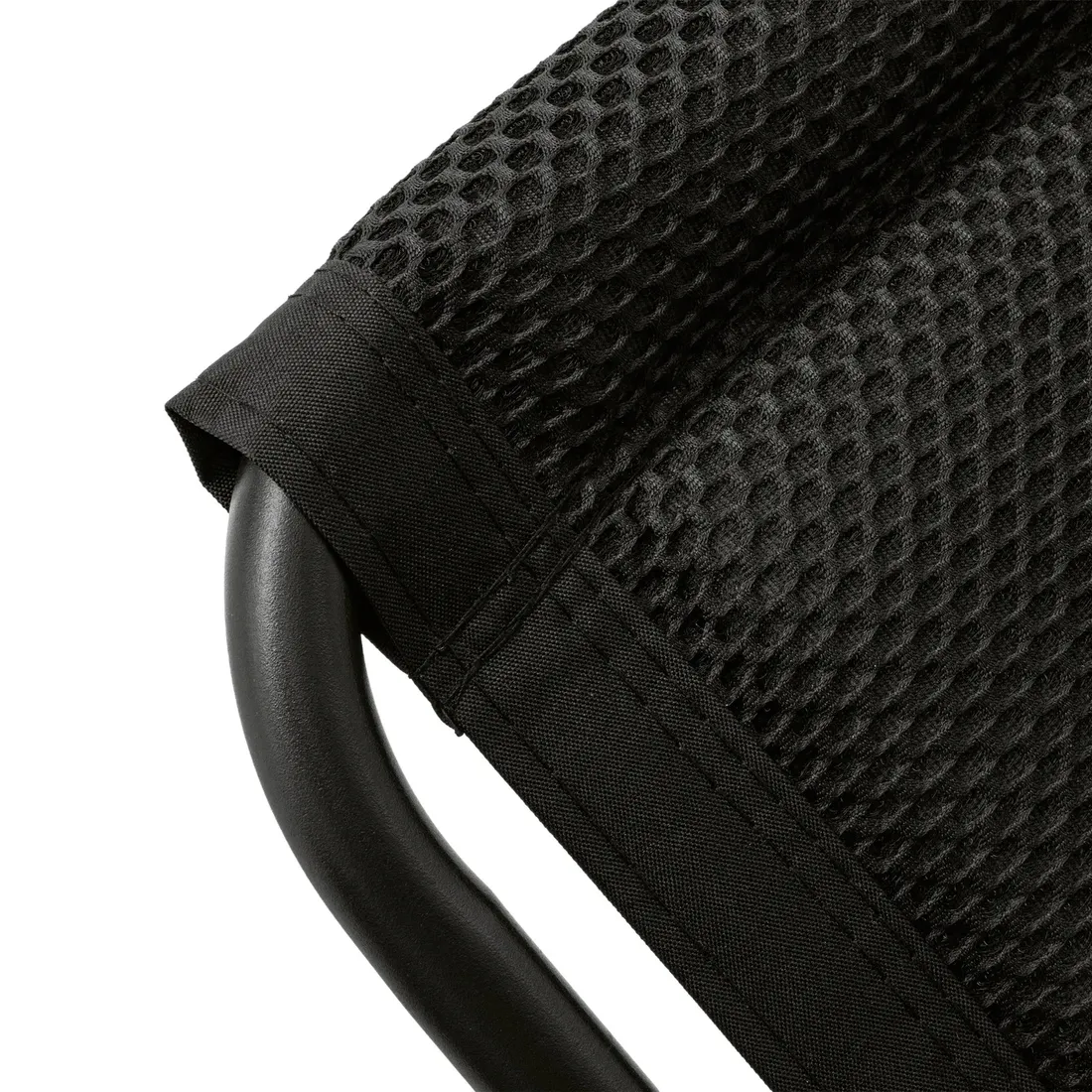 lezak-stal-czarny-tadar