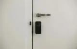 switchbot-inteligentny-zamek-do-drzwi-domu-lock-pro-smart-bluetooth-rodzaj-zamek-waga-z-opakowaniem-0-85-kg