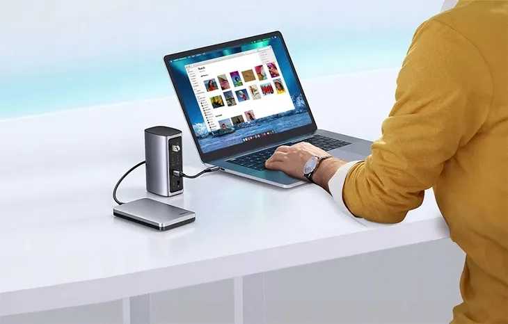 stacja-dokujaca-ugreen-6957303893256-waga-z-opakowaniem-0-754-kg-interfejs-usb-3-0