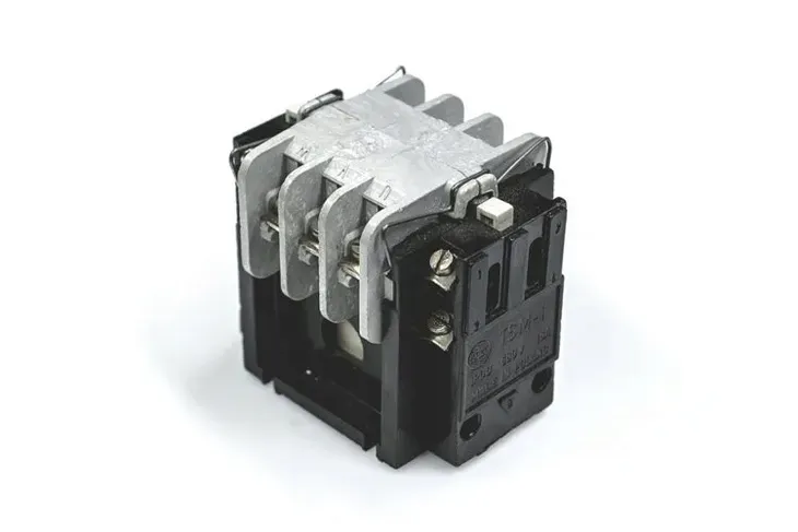 stycznik-legrand-5904182639902-marka-legrand