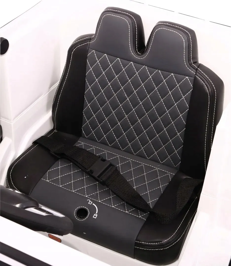 samochod-mercedes-bialy-marka-mercedes