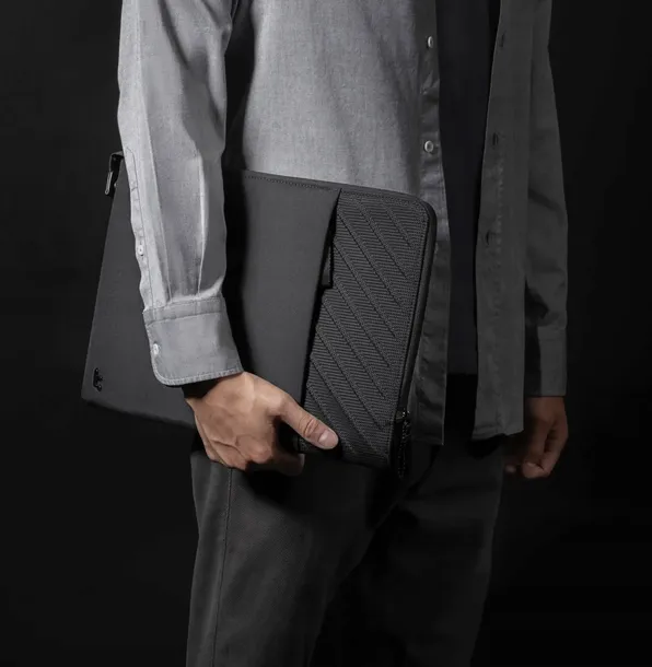 pokrowiec-etui-na-laptopa-tomtoc-14-certyfikat-ce