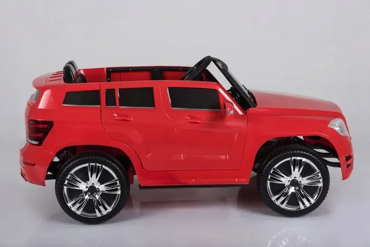 samochod-ramiz-czerwony-marka-ramiz-wiek-dziecka-3-lata