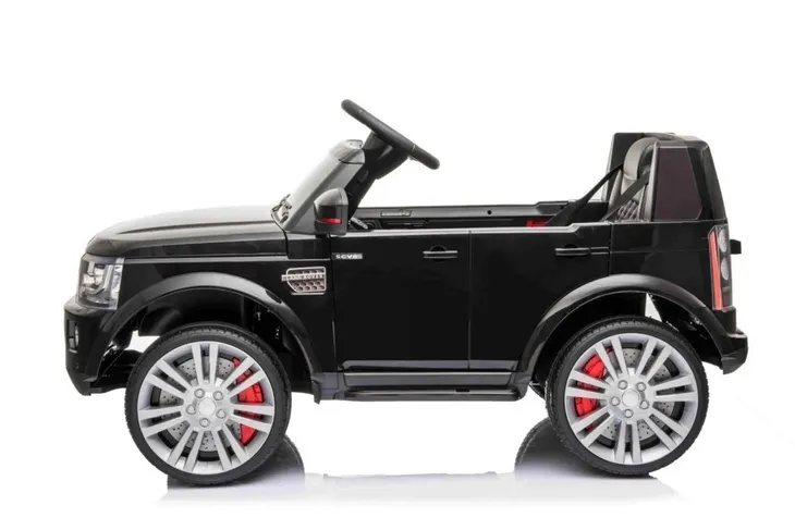 samochod-ramiz-czarny-kolor-czarny