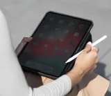 etui-uniq-do-apple-ipad-air-13-dedykowana-marka-apple