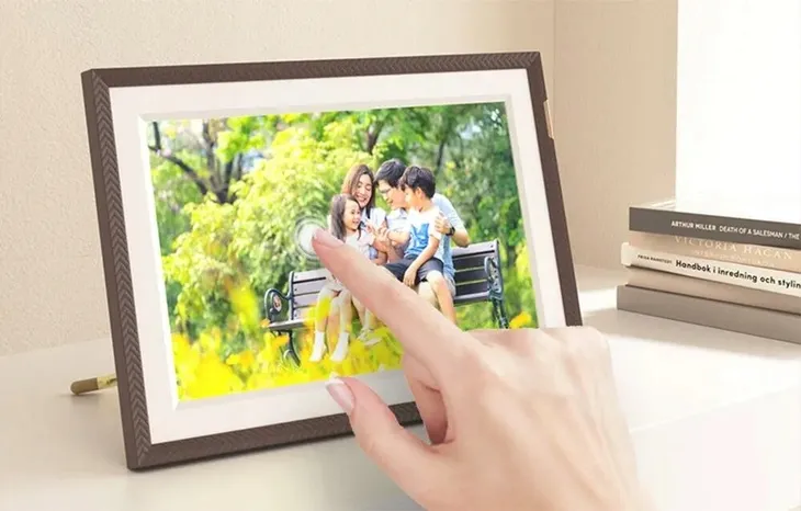 ramka-cyfrowa-arzopa-101-brazowy-przekatna-ekranu-10-1