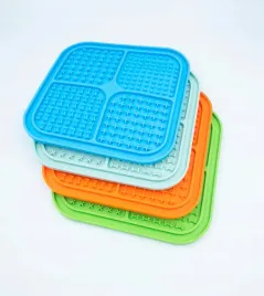 mata-tacka-do-lizania-antystresowa-dla-psa-uspokaja-lick