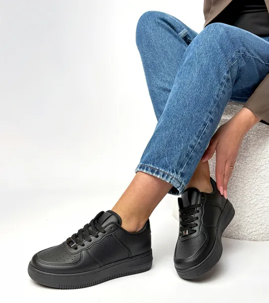 czarne-sneakersy-na-platformie-brigitte-kolor-czarny