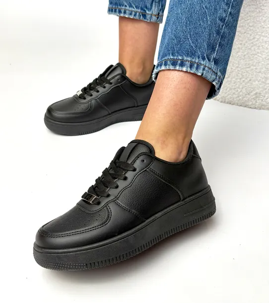 czarne-sneakersy-na-platformie-brigitte-ocieplenie-nie