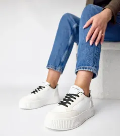 bialo-czarne-sneakersy-na-platformie-solange