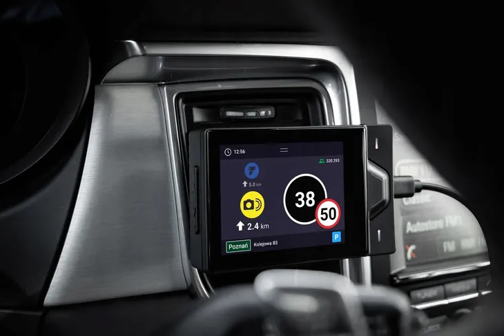 antyradar-yanosik-rs-waga-z-opakowaniem-0-3-kg-kod-producenta-rs