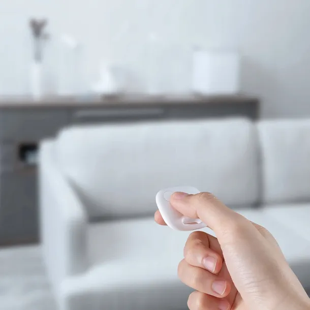 lokalizator-gps-baseus-t2-pro-szerokosc-produktu-3-5-cm