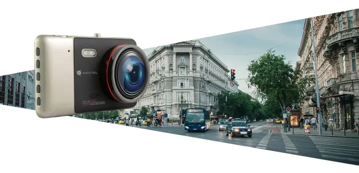 wideorejestrator-navitel-msr900-model-msr900-przekatna-ekranu-4