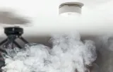 shelly-plus-smoke-inteligentny-czujnik-dymu-wifi-certyfikat-ce