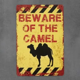 tabliczka-dekoracyjna-metalowa-beware-of-the-camel