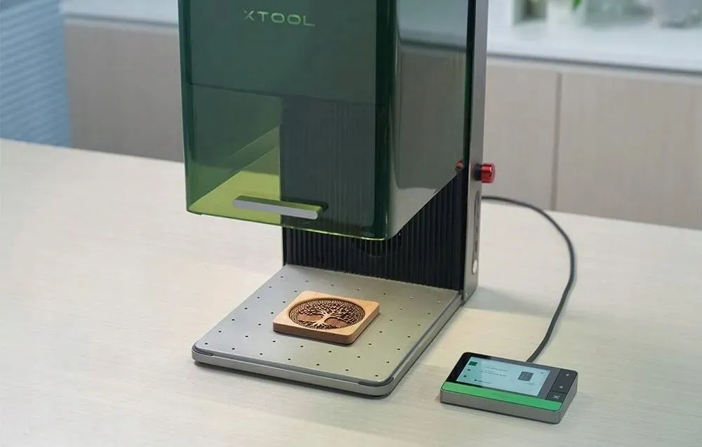 xtool-f1-ultra-conveyor