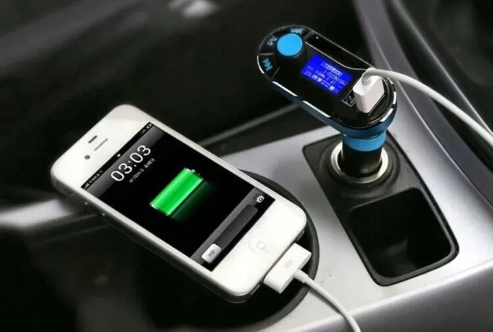 transmiter-samochodowy-fm-usb-bluetooth-sd-aux