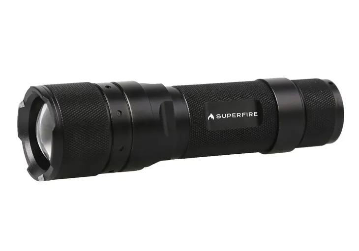 latarka-miniaturowa-superfire-570-lm-led-zrodlo-swiatla-led