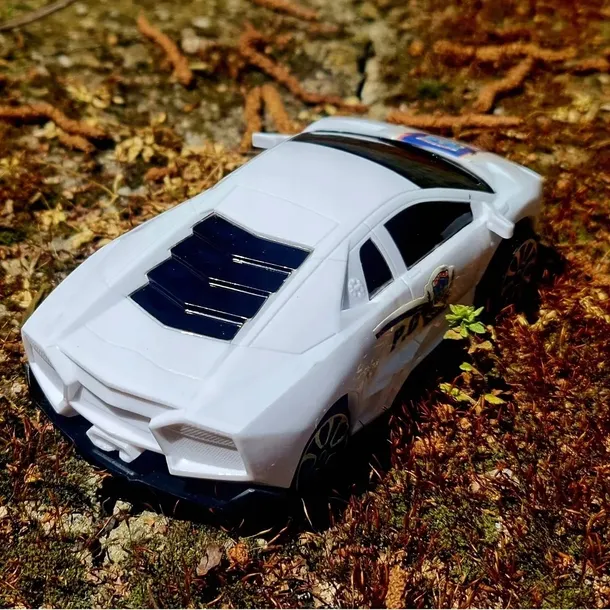 autko-policyjne-auto-lamborghini-duzy-samochod-marka-enido