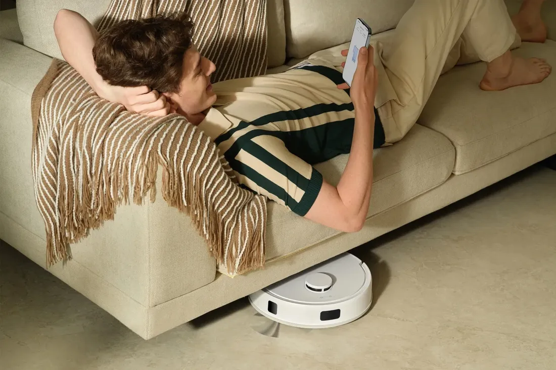 robot-sprzatajacy-mova-e20-plus-bialy