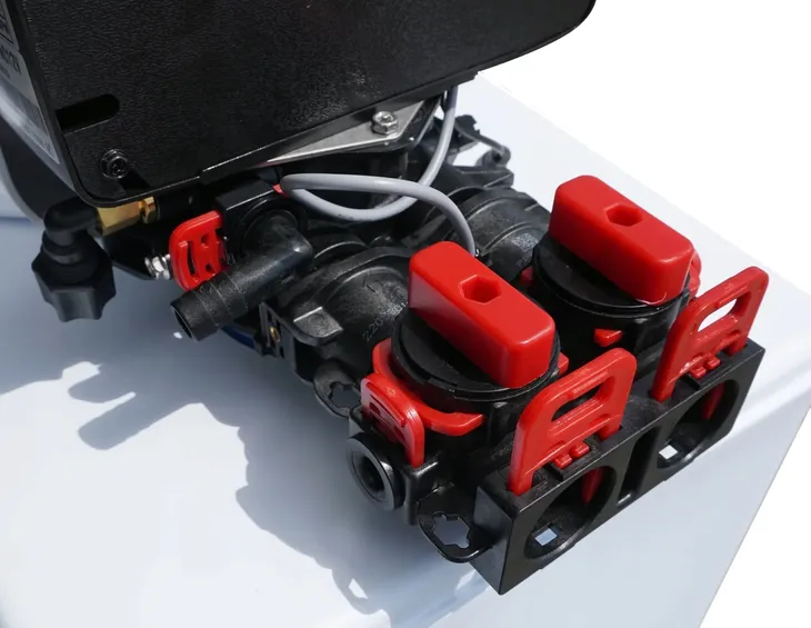 zmiekczacz-z-weglem-hydro-technic-multicarbon-stan-opakowania-oryginalne