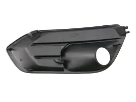 zaslepka-zderzaka-iveco-daily-14greater-przod-pr-halogen-19greater-bez-otworu-na-kierun